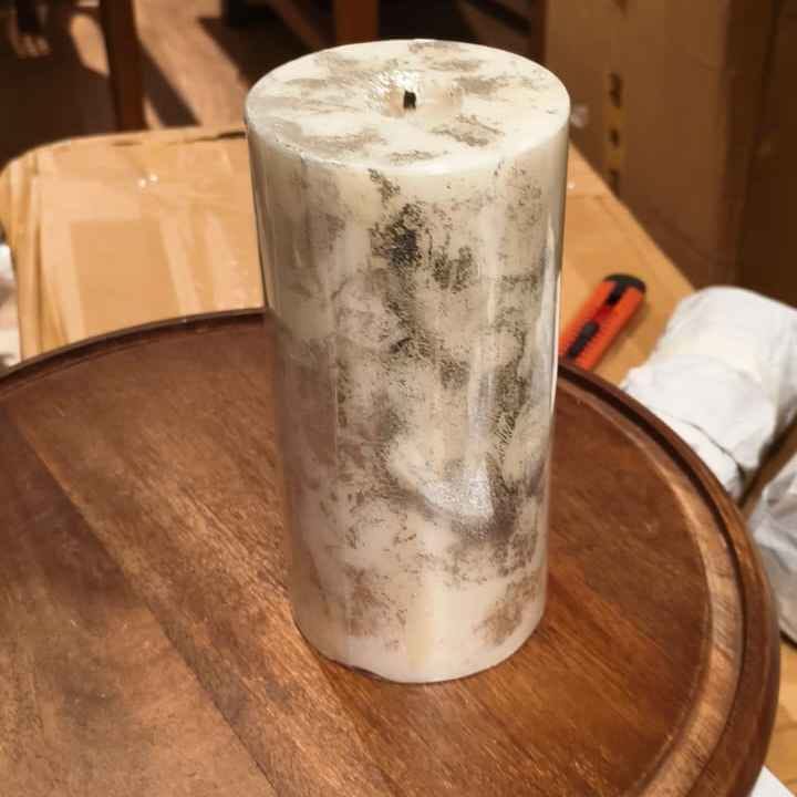 WHITE BLACK CANDLE