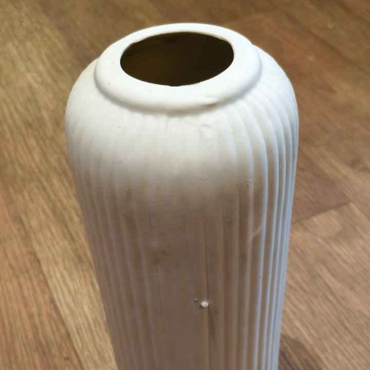 CERAMIC VASE WHITE