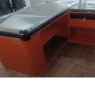 "L" Shaped Italion Top Cash Counter of the size
(5 ft Length 3 ft Width )