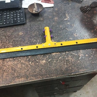 HEAVY WIPER 21''