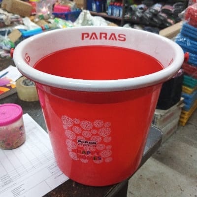 Happy home bucket 13 ltr paras