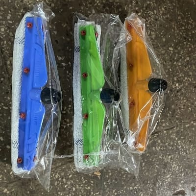 Cloth wiper
