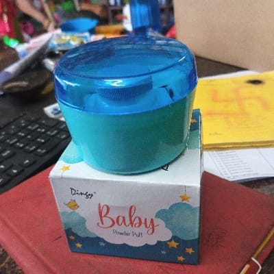 Baby powder puff