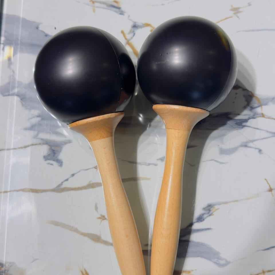 WOODEN SHELL MARACAS